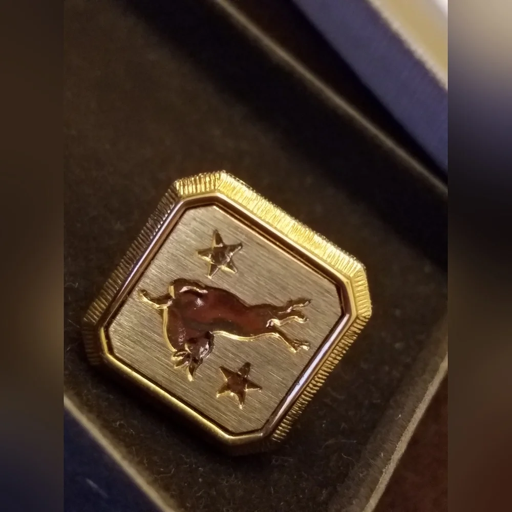 Vintage 1990s Swank Astrology Capricorn 2 Gold Tone Cufflinks